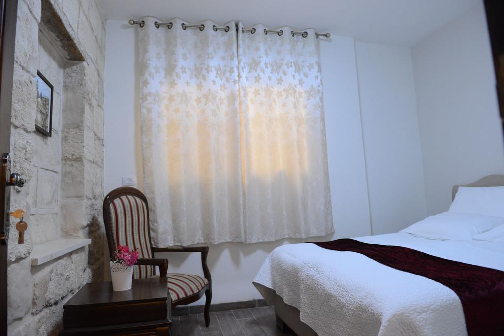 Mensa Christi Guesthouse Назарет Экстерьер фото
